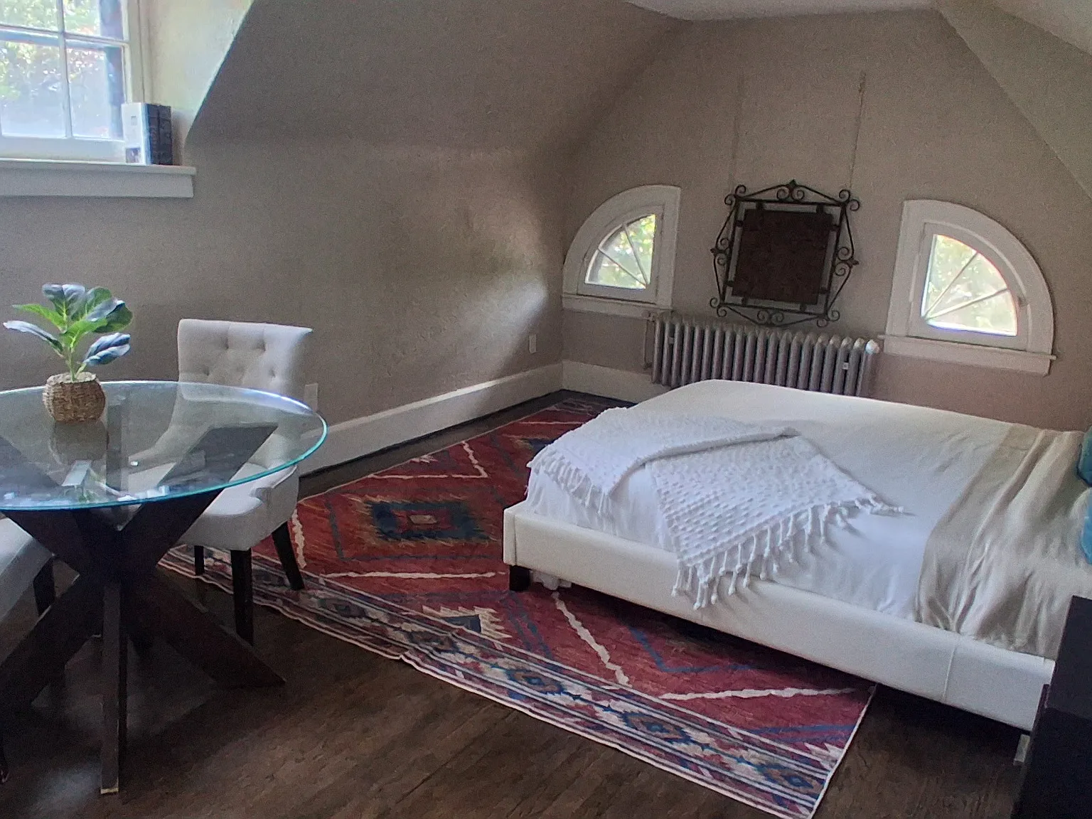 1 bed, 667 sqft, $1,000 — Photo 2