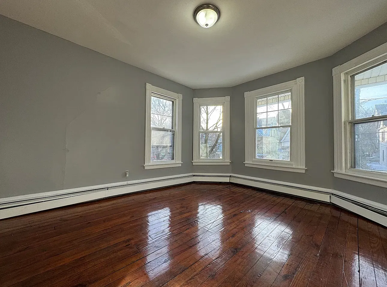 334 Willow St — Photo 2