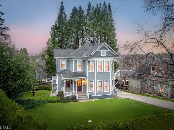 418 Kate Hayes St, Grass Valley, CA 95945