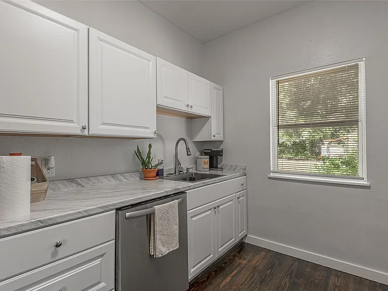 3210 Elks Dr — Photo 12