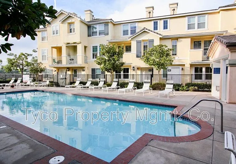 2709 Apricot Ct — Photo 17
