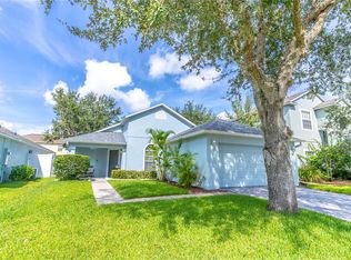2037 Hammock Moss Dr, Orlando, FL 32820