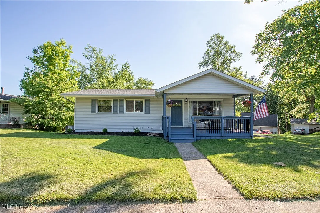 2116 Alden Ave NW photo 1