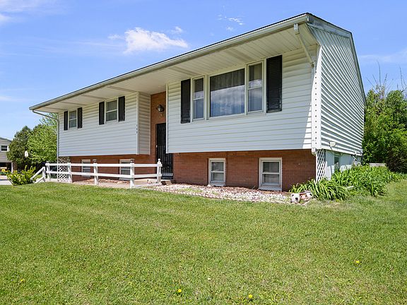 2nd image of 1159 Melodie Ln