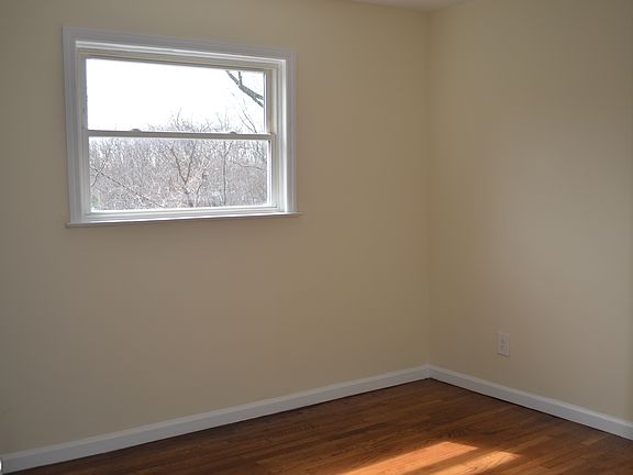 5th image of 52 Morewood Dr