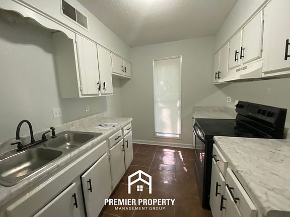 5th image of 3833 Kerston Dr