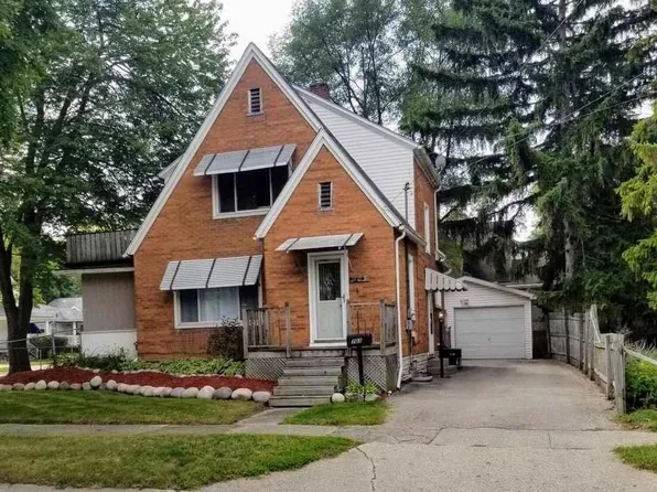 703 Yale St, Saginaw, MI 48602