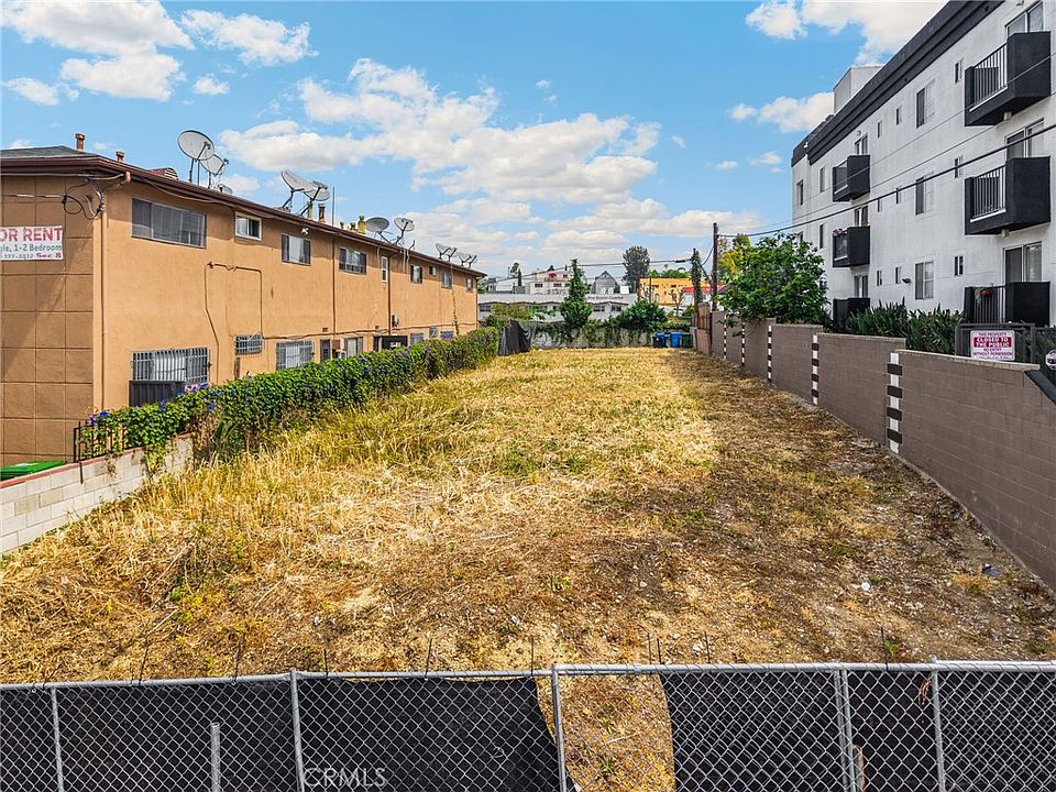 1st image of 2113 W Court St #31
