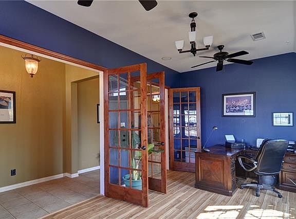 4th image of 423 Brookside Dr