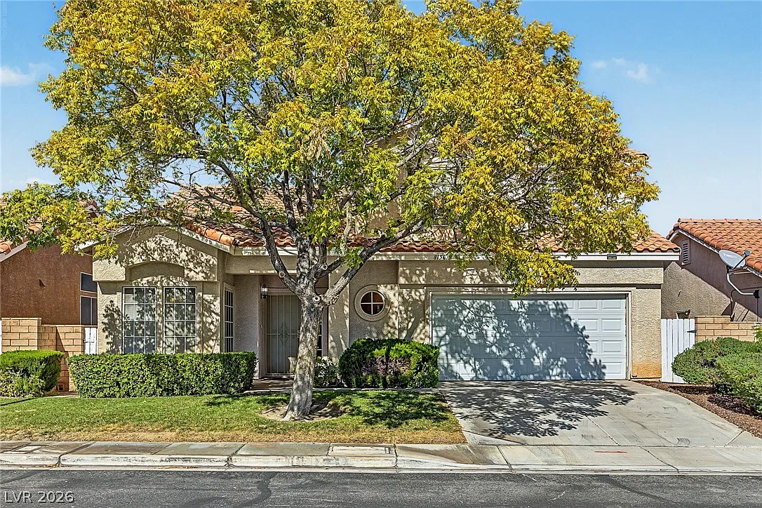 3 bed, 2.5 bath, 1653 sqft, $1,895 — Photo 2