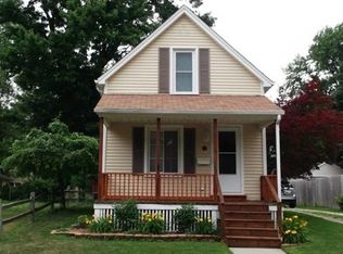 116 S 8th St, Saint Clair, MI 48079