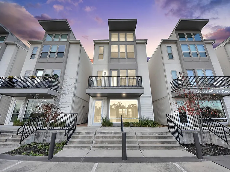 18716 Centro Main St #A — Photo 1