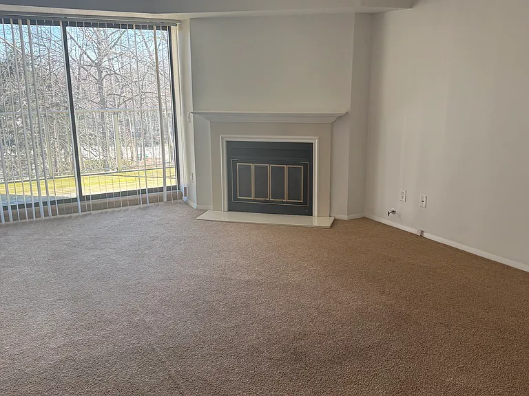 3407 Oak Alley Ct #405 — Photo 5