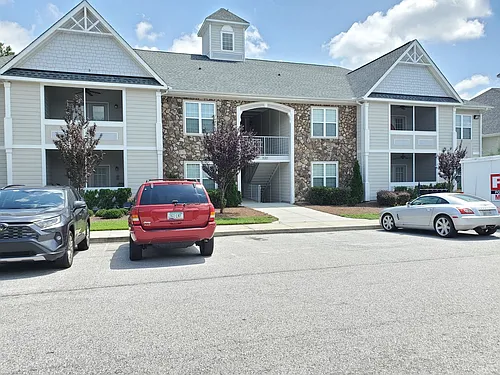 330-101 Gallery Dr Photo 1