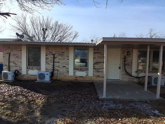 2nd image of 516 Forrest Ln