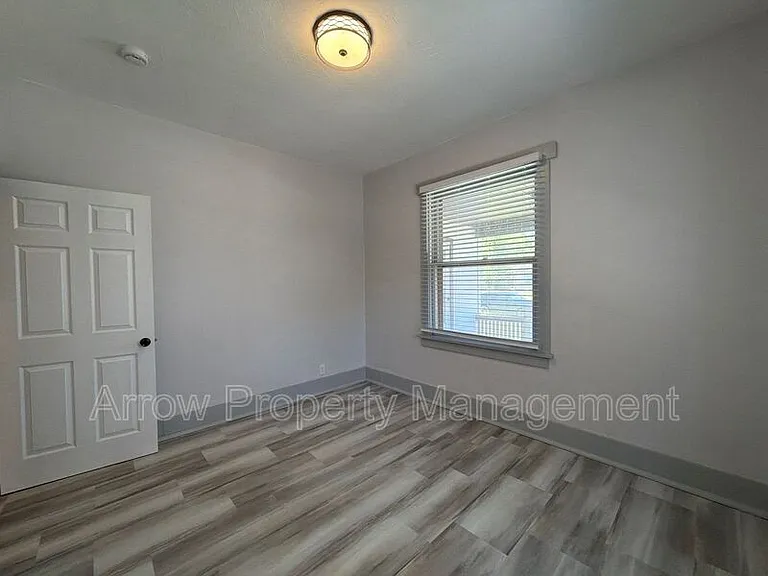 845 S 29th St #1 — Photo 12