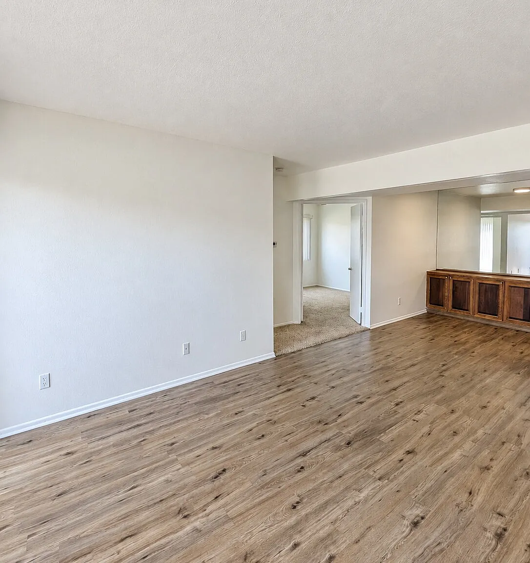 2 bed, 1.0 bath, 781 sqft, $2,900 — Photo 3
