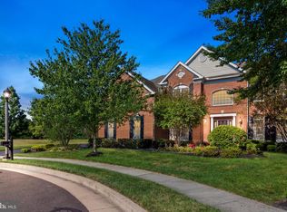 10 Ainsley Ct, Newtown, PA 18940