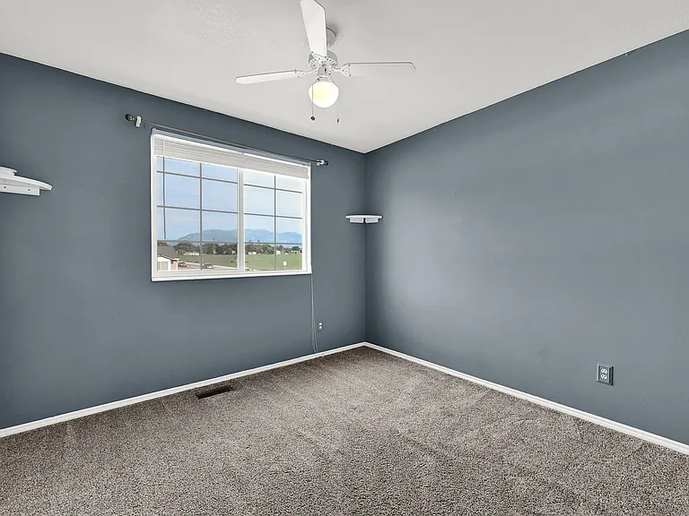 5991 S 3260 W — Photo 21