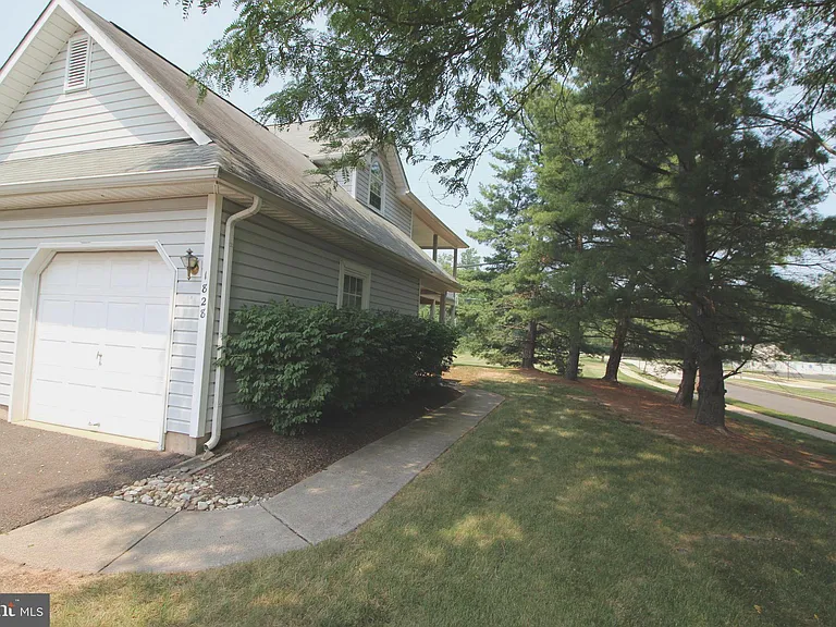1828 Grand Blvd #28 — Photo 23