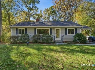 24 Terry Rd, Gales Ferry, CT 06335