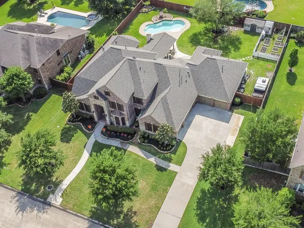 17807 Lakeside Haven Dr, Cypress, TX 77433