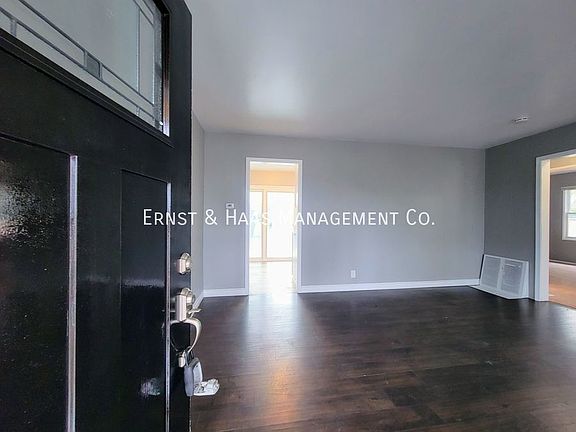 3rd image of 13414 Lynne Dr