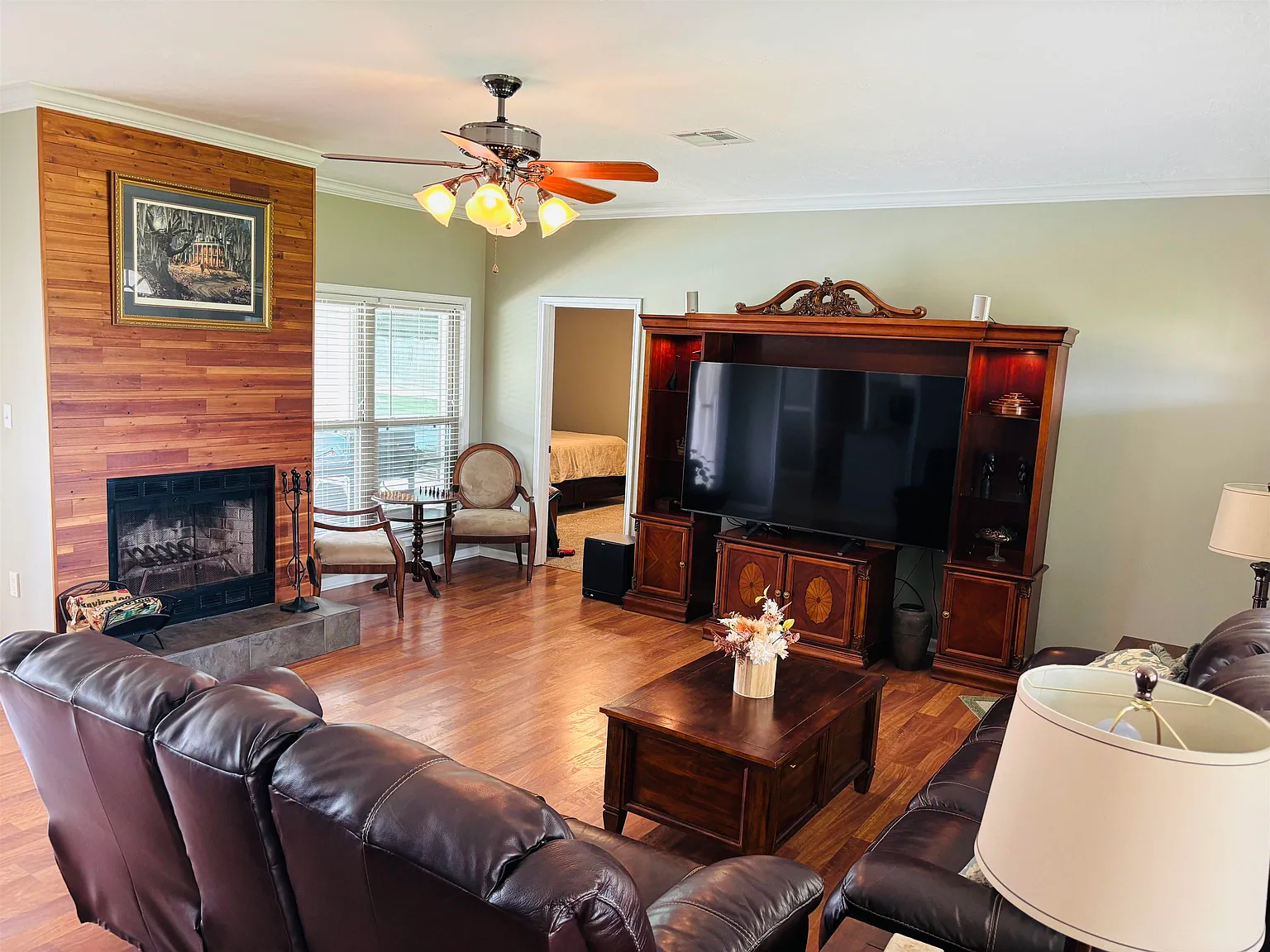 3 bed, 2.0 bath, 1764 sqft, $3,500 — Photo 4