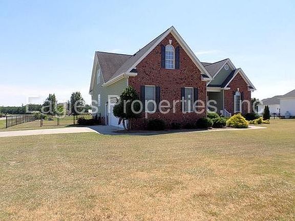 3rd image of 206 Friendswood Dr