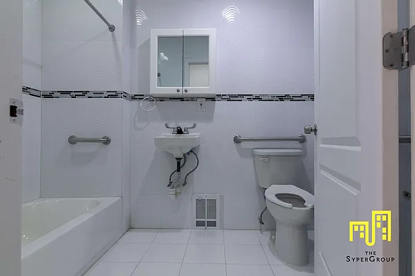 Rented by The Syper Group | media 26