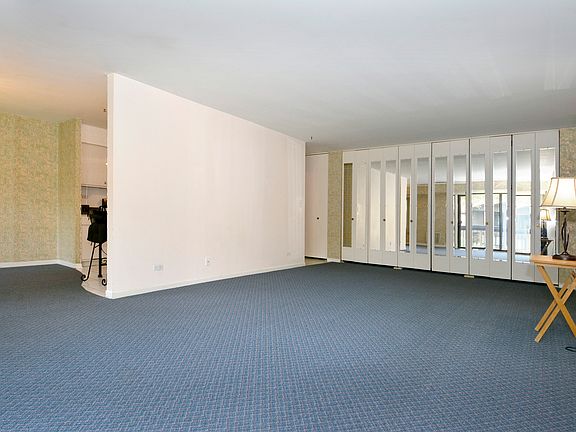 3rd image of 1120 E Randville Dr Unit 202C