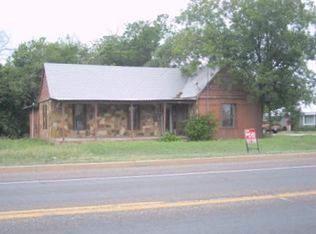 1107 N Bridge St, Brady, TX 76825