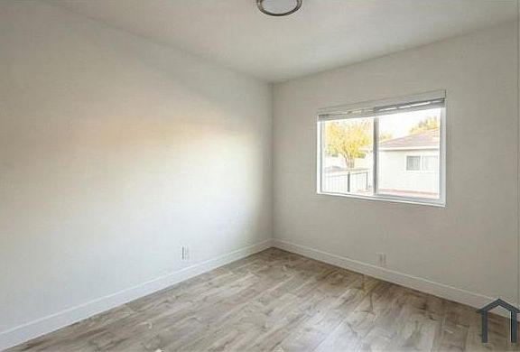 2nd image of 4362 Folsom St