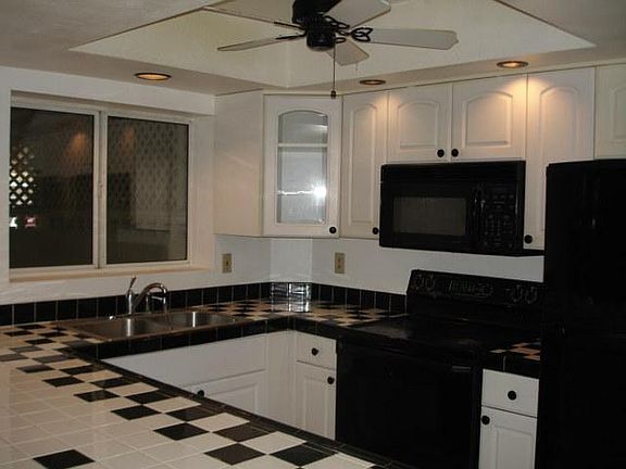 5th image of 6525 N 44th Ave