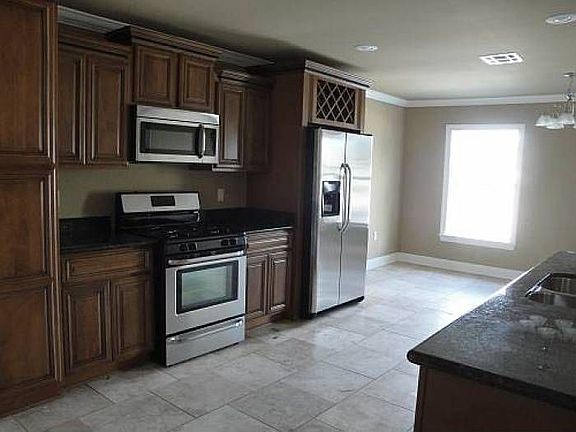 4th image of 3109 Blanchard Dr