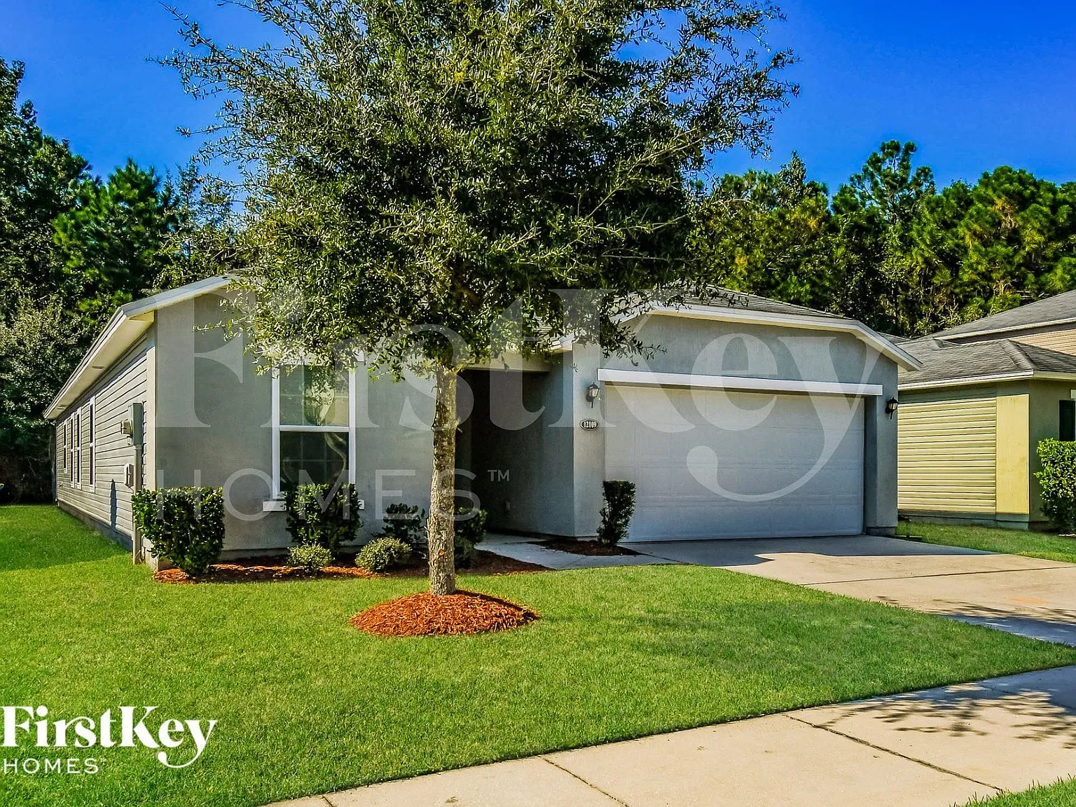 3 bed, 2.0 bath, 1638 sqft, $2,160 — Photo 1