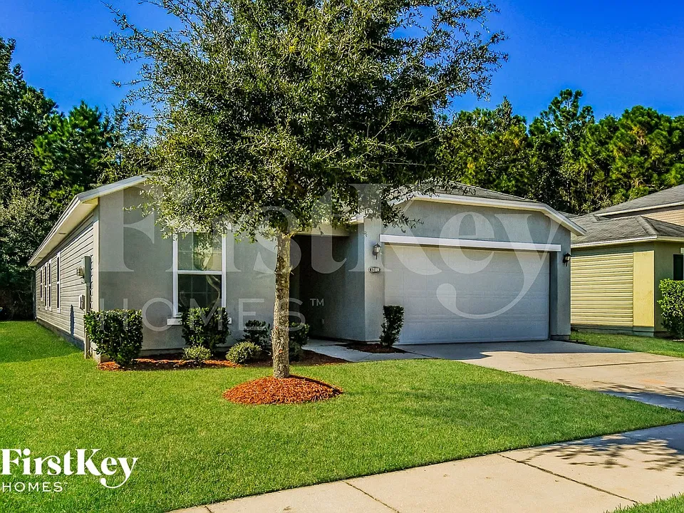 12109 Alexandra Dr