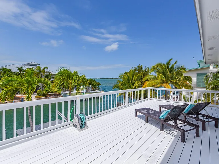 840 Lagoon Dr — Photo 6