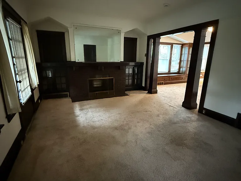 1890 Mannering Rd #1 — Photo 3