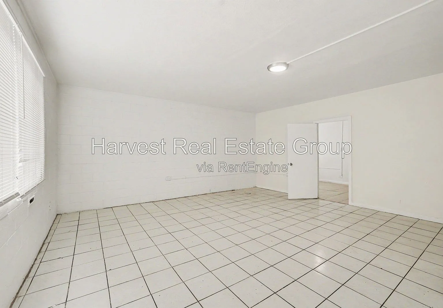 1 bed, 1.0 bath, 734 sqft, $1,550 — Photo 4