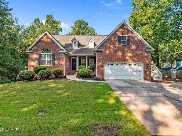 35 Turtle Point Road, Pinehurst, NC 28374