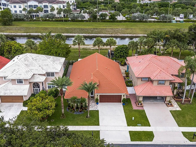 10112 Aqua Vista Way — Photo 4