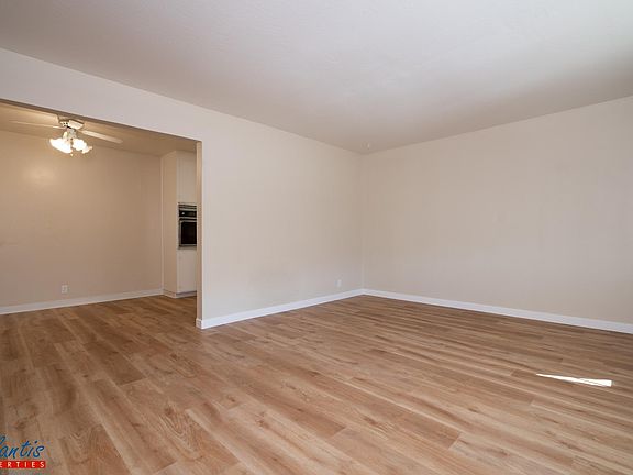 4th image of 642 Blythe Ct APT 21