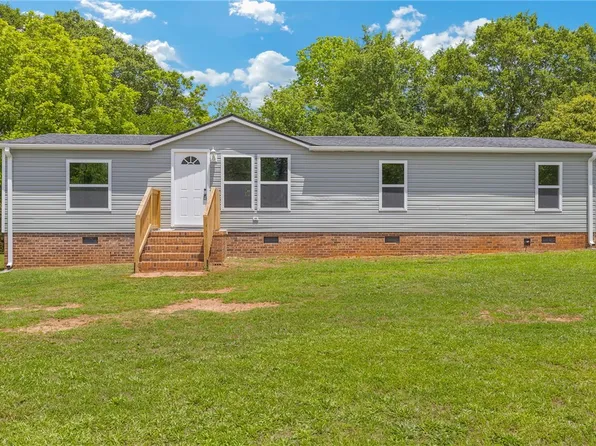 202 Jalan Dr, Williamston, SC 29697