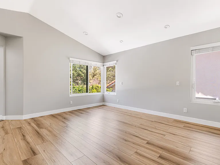 493 Messina Pl — Photo 15