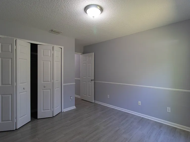 236 Clover Ct — Photo 27