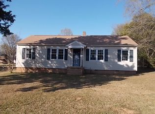 417 Pine Hill Rd, St matthews, SC 29135