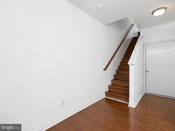 3rd image of 447 Lenape Way