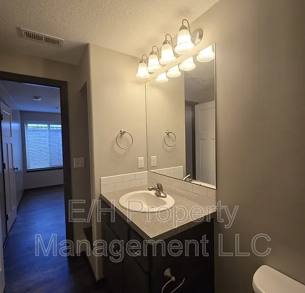 5903 N Millsboro St — Photo 35