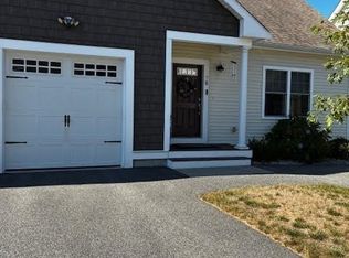 637 Gifford St #7B, Falmouth, MA 02540